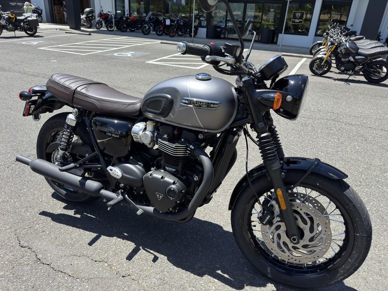 2025 Triumph Bonneville T120 BLACK - GRAPHITE - MATTE GRAPHITE - SALE PENDING 