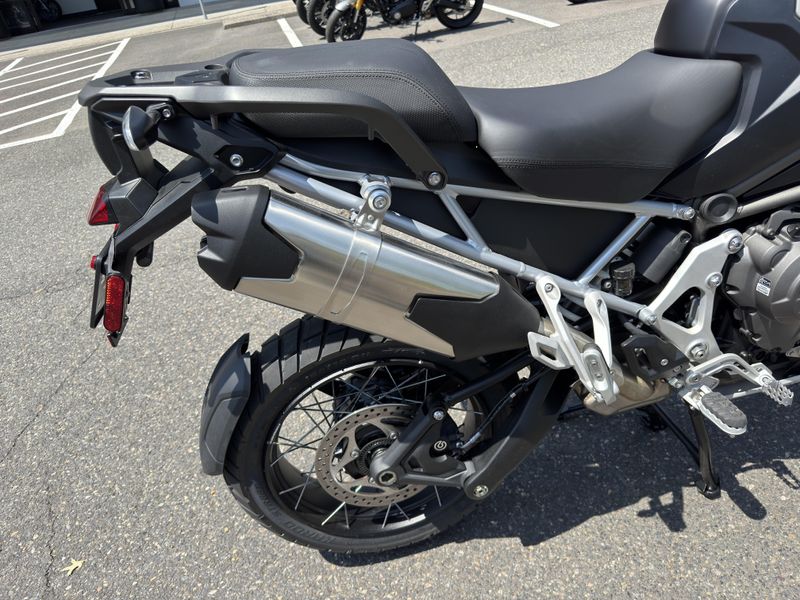 2025 Triumph Tiger 1200 Rally Explorer - MATTE SANDSTORM 