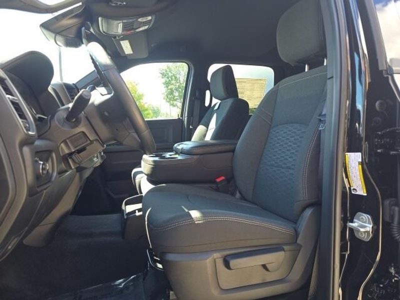 2025 Ram 3500 Tradesman photo 8