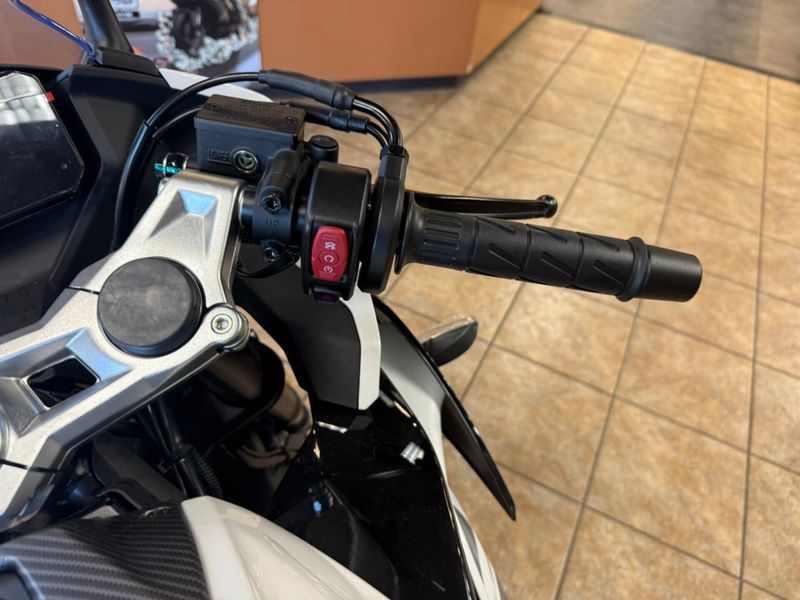 New 2026 CFMOTO 300SS Image 24