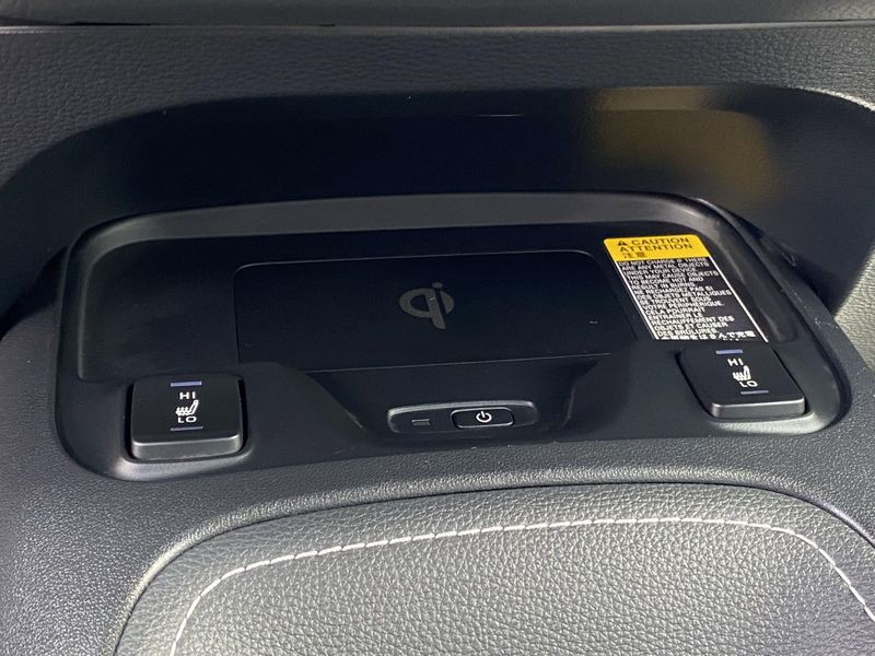 Used 2025 Toyota Corolla Hatchback XSEImage 21