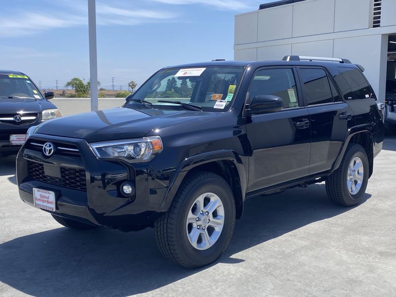 2023 Toyota 4Runner SR5Image 8