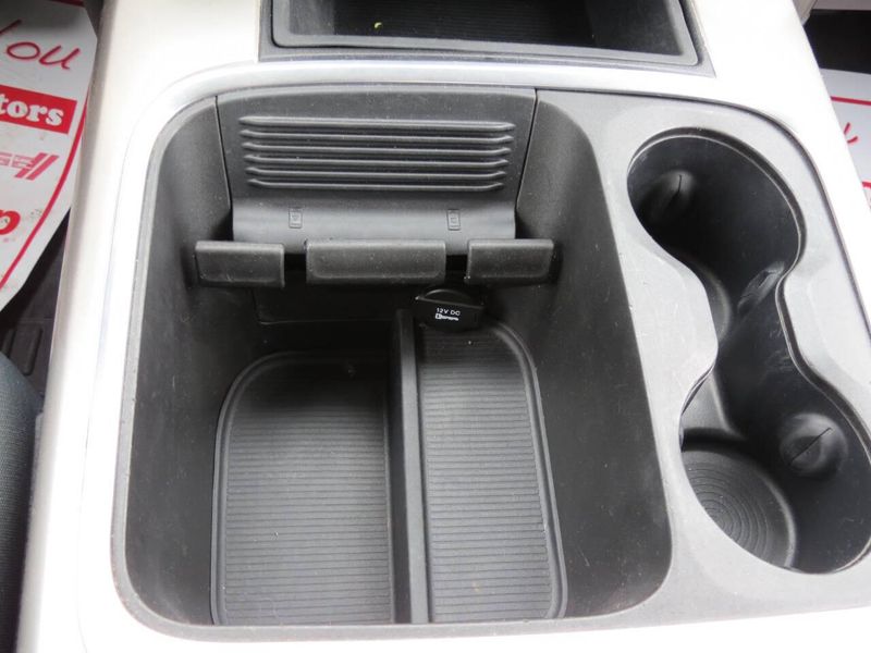 Used 2018 RAM 1500 SLT 4x4 4dr Crew Cab 5.5 ft. SB PickupImage 23
