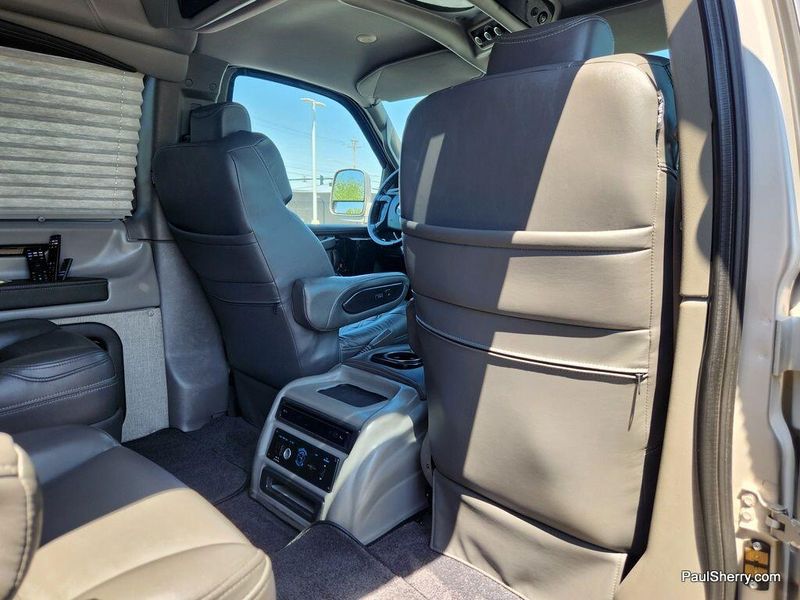 2023 Chevrolet Express Cargo Image 47