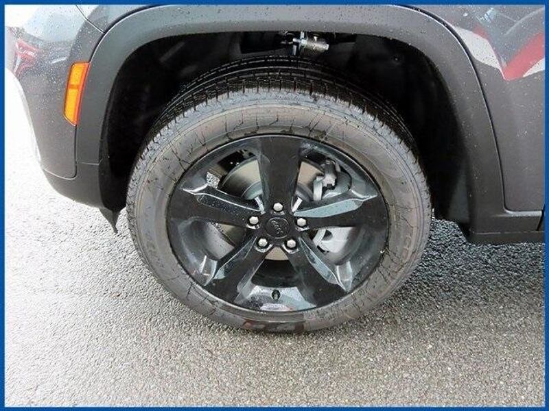 New 2025 Jeep Grand Cherokee LimitedImage 4