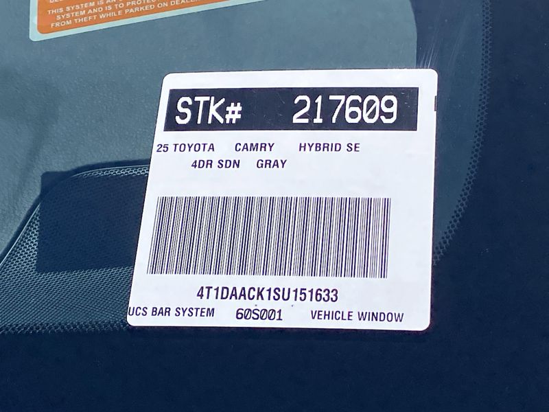 2025 Toyota Camry SEImage 20
