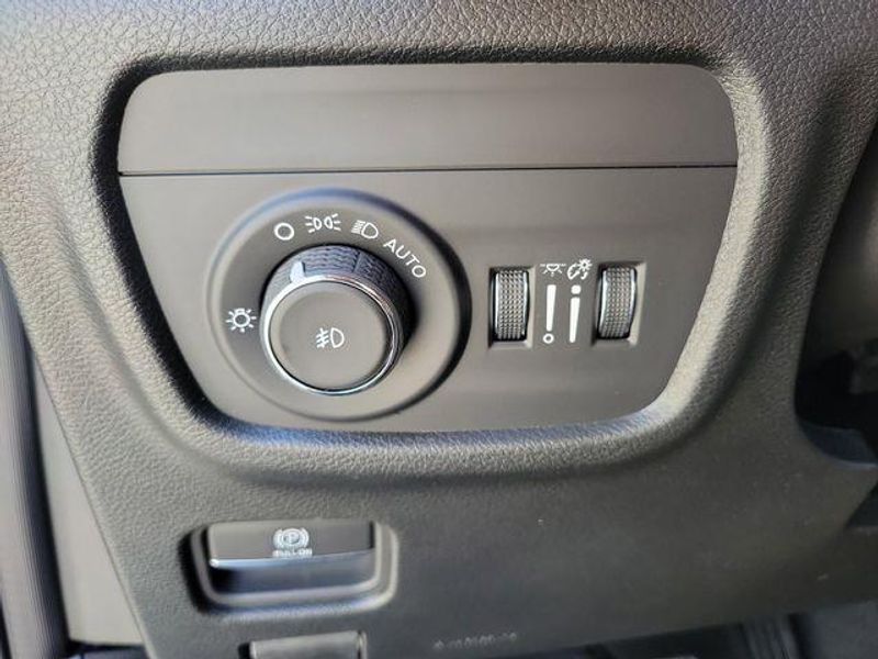 New 2026 Jeep Grand Cherokee Limited 4x4