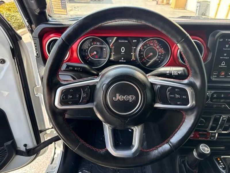2021 Jeep Gladiator Rubicon photo 13