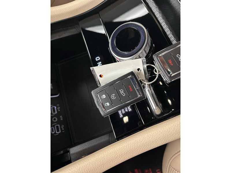 Used 2024 Jeep Grand Cherokee LimitedImage 13