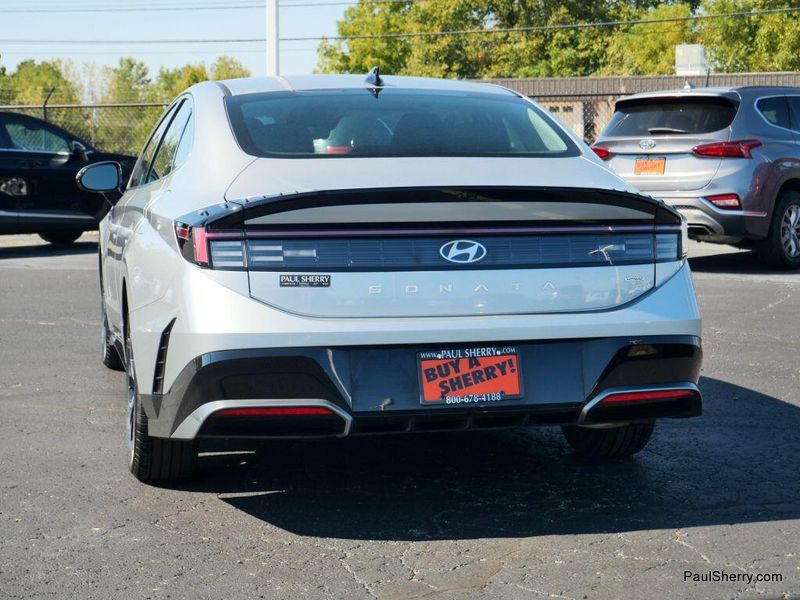 2024 Hyundai Sonata SEL photo 7