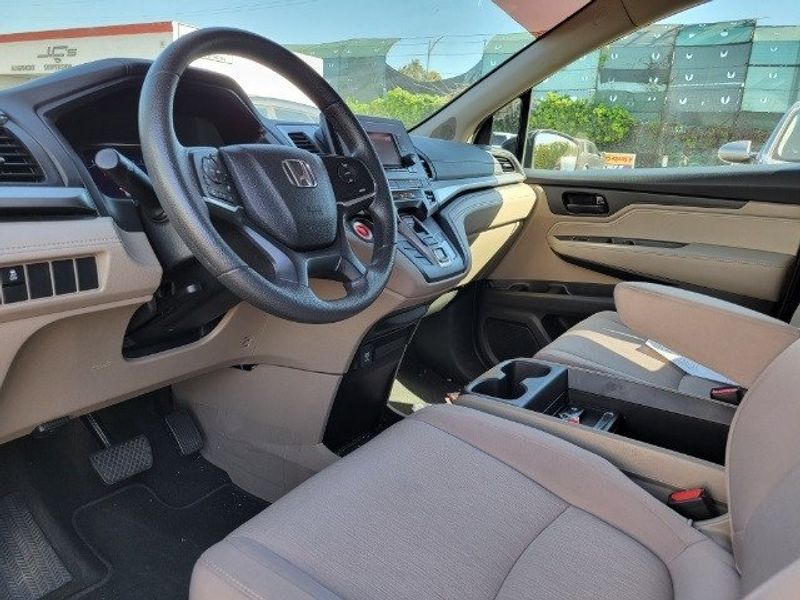 2019 Honda Odyssey LXImage 13