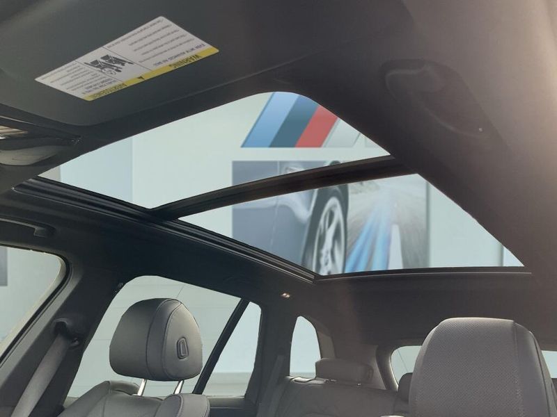 2025 BMW X5 xDrive50eImage 21