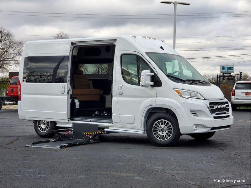 2023 RAM ProMaster 2500 High Roof 136WBImage 10