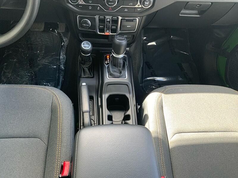 2025 Jeep Gladiator Sport photo 25
