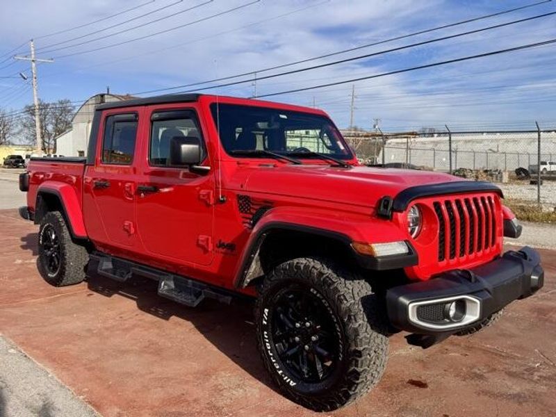 Used 2022 Jeep Gladiator SportImage 3