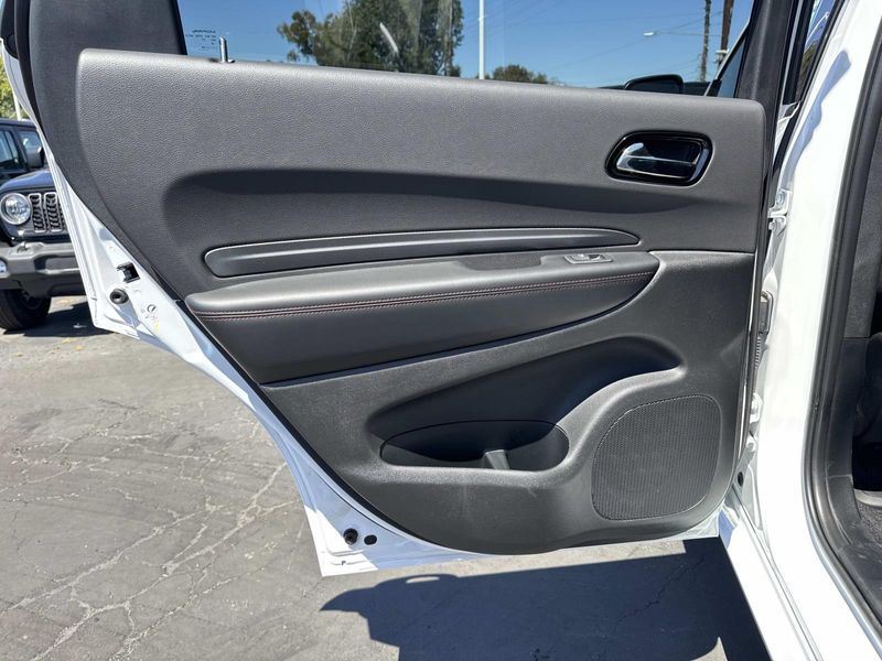 New 2026 Dodge Durango Gt Awd Hemi V8