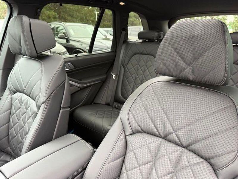 New 2026 BMW X5 sDrive40iImage 19