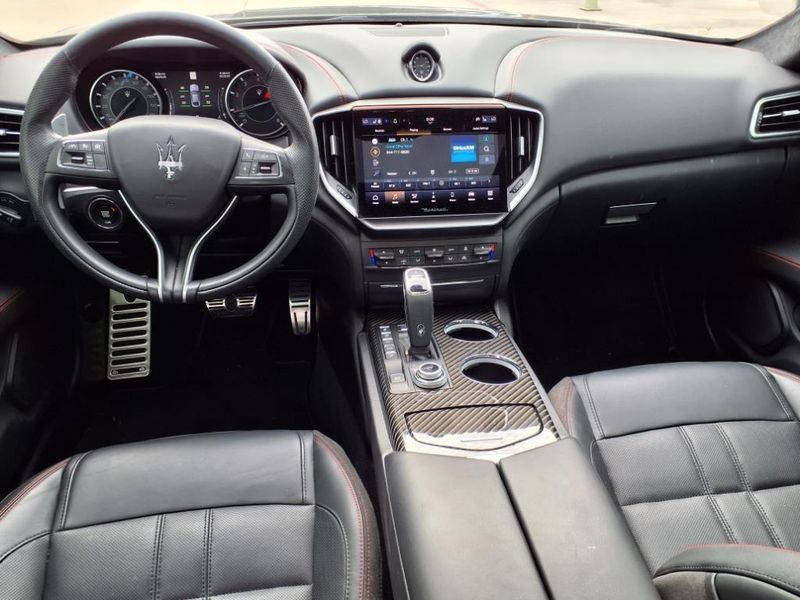 2022 Maserati Ghibli ModenaImage 17