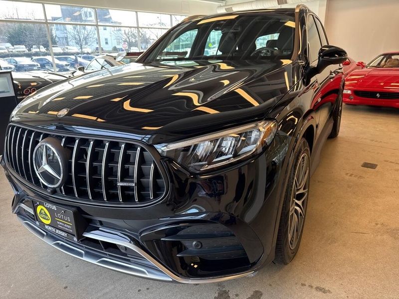 2025 Mercedes-Benz GLC 43 AMG