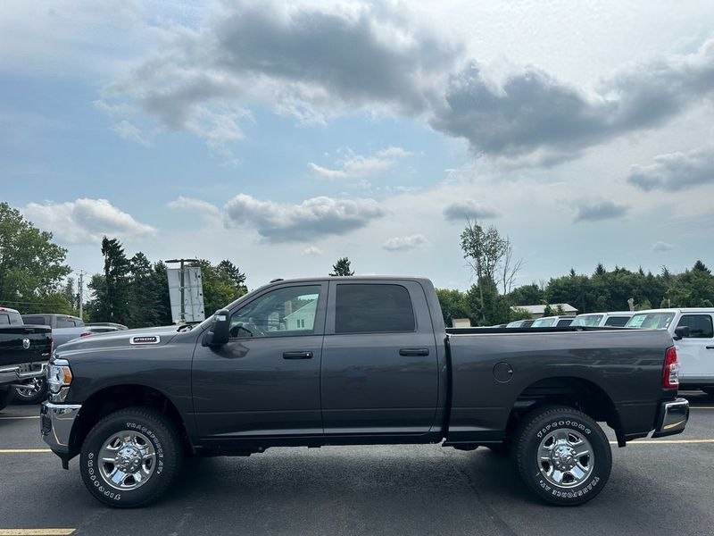 2024 RAM 2500 Tradesman Crew Cab 4x4 6