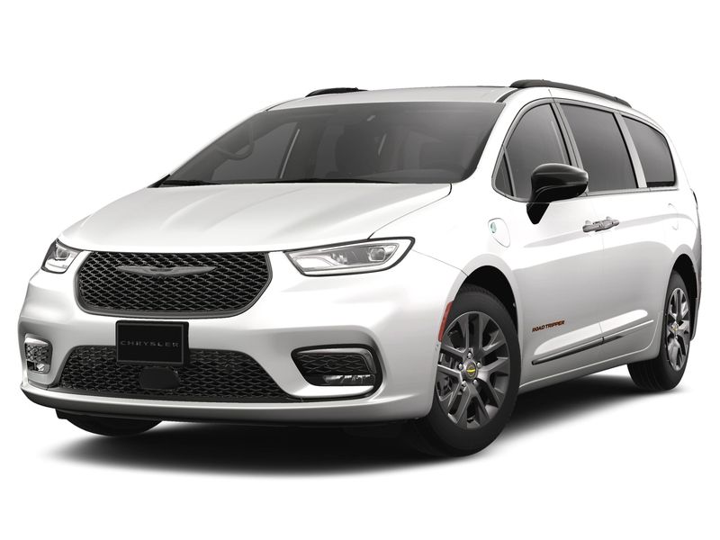 2024 Chrysler Pacifica Plug-in Hybrid Road TripperImage 1