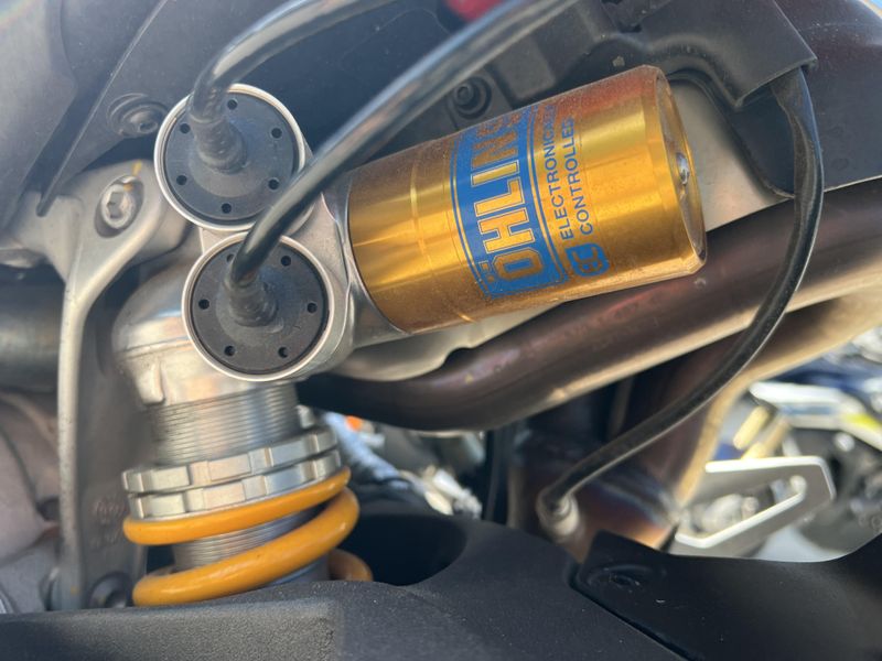 2022 Ducati Streetfighter V4 S 
