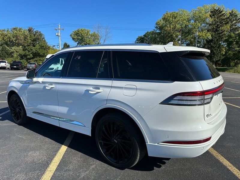 2021 Lincoln Aviator Reserve photo 16