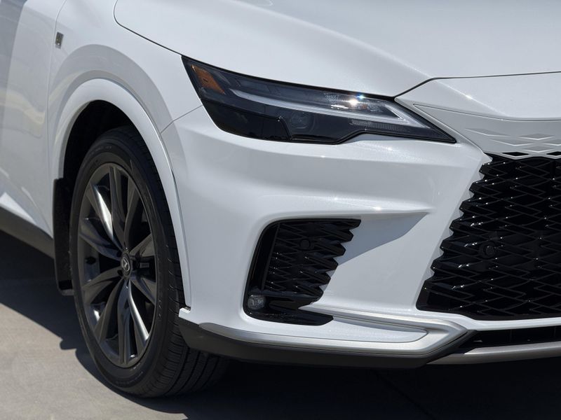 2025 Lexus RX Image 4
