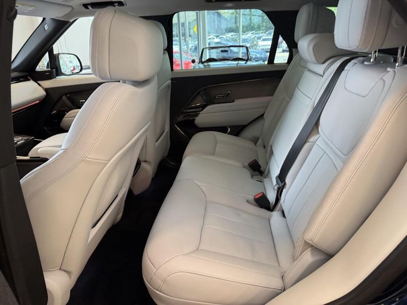 2023 Land Rover Range Rover Sport SE