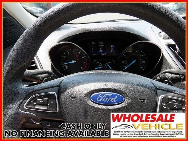 2017 Ford Escape SEImage 14
