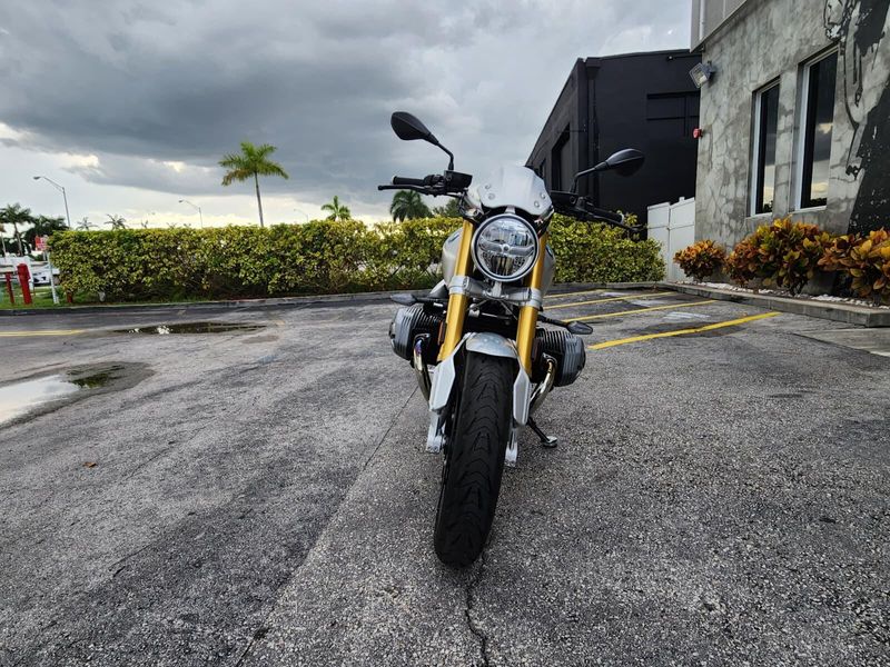 Used 2022 BMW R nineT Image 2