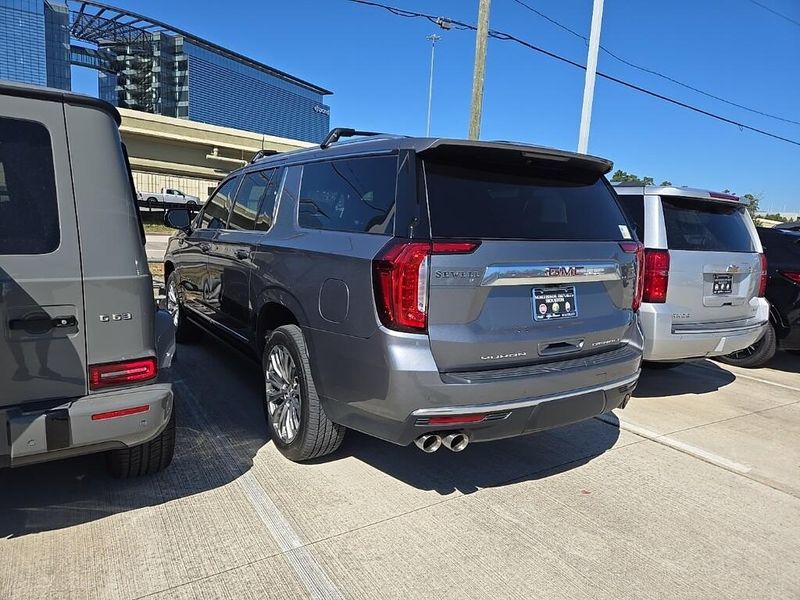 2022 Gmc Yukon XL Denali photo 2