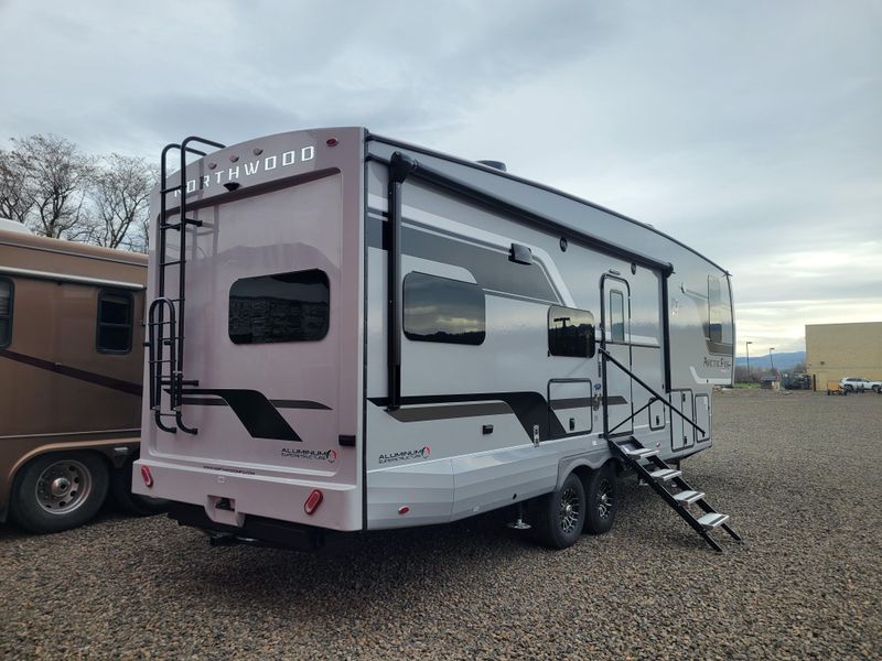 New 2026 NORTHWOOD MFG Arctic Fox NXT 295RKImage 3