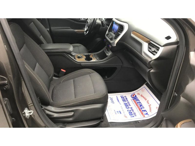 Used 2020 GMC Acadia SLEImage 18
