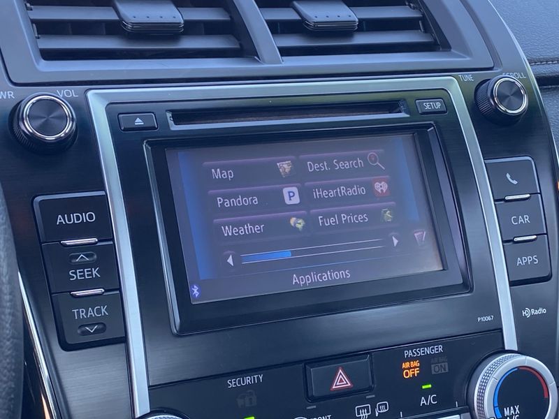 2012 Toyota Camry SEImage 20