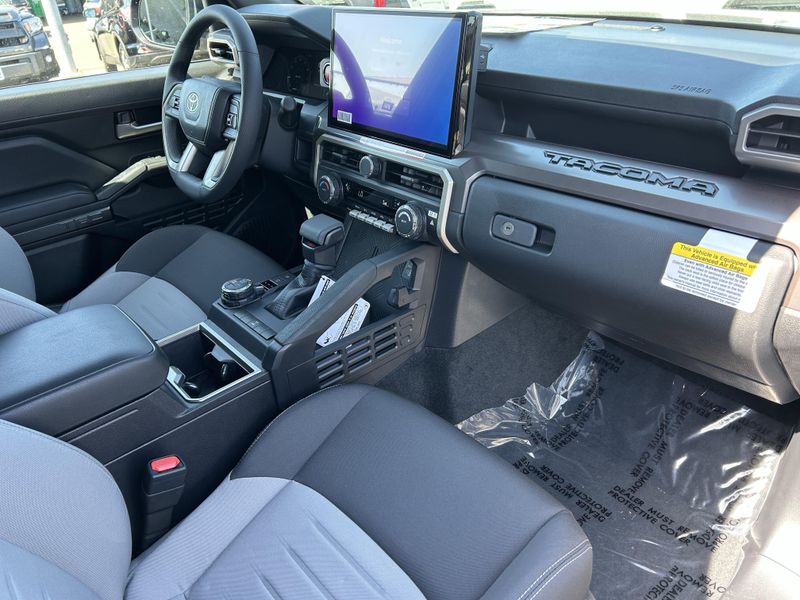 New 2025 Toyota Tacoma TRD Off Road HybridImage 10