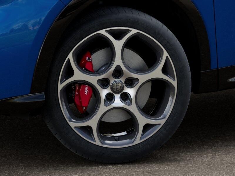 New 2025 Alfa Romeo Tonale AwdImage 30