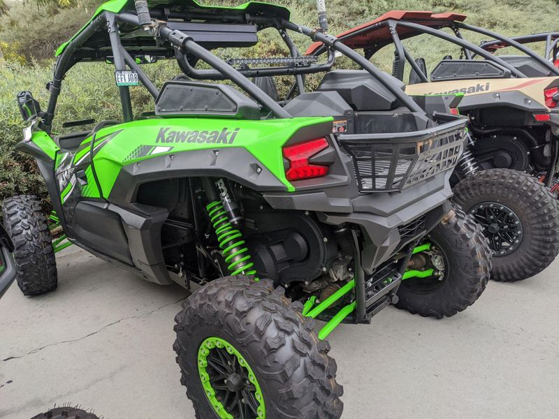 Used 2021 Kawasaki TERYX KRX 1000 Image 2