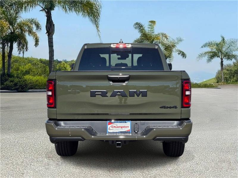 New 2026 RAM 1500 Express Crew Cab 4x4 5'7' Box