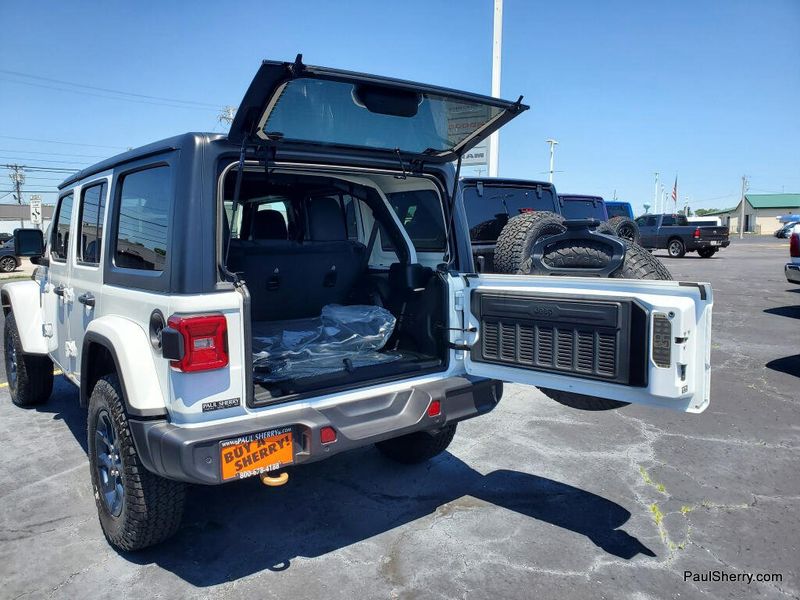 New 2026 Jeep Wrangler 4-door 85th Anniversary Edition