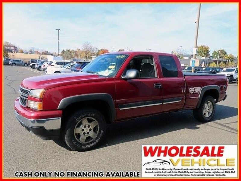 2006 Chevrolet Silverado 1500 LTImage 1