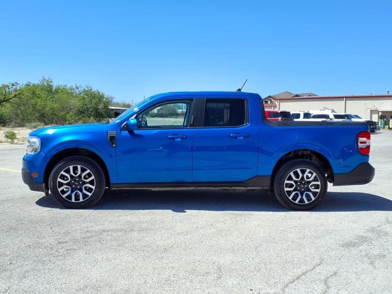 2022 Ford Maverick Lariat photo 12