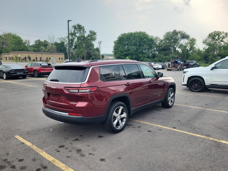 Used 2021 Jeep Grand Cherokee L LimitedImage 14