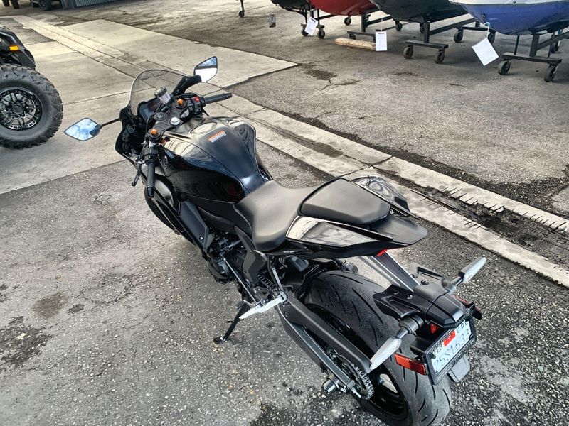 Used 2022 Yamaha YZF-R7 CA Image 20