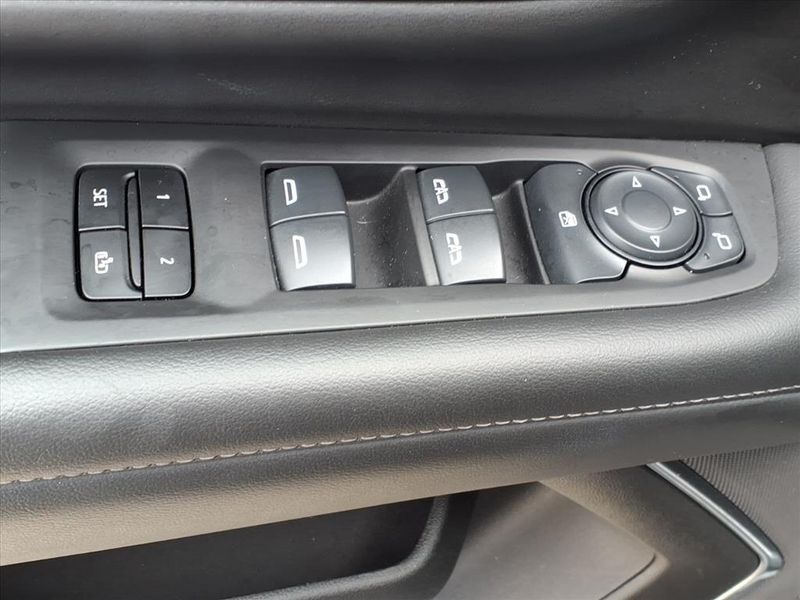 Used 2024 Chevrolet Tahoe LTImage 17