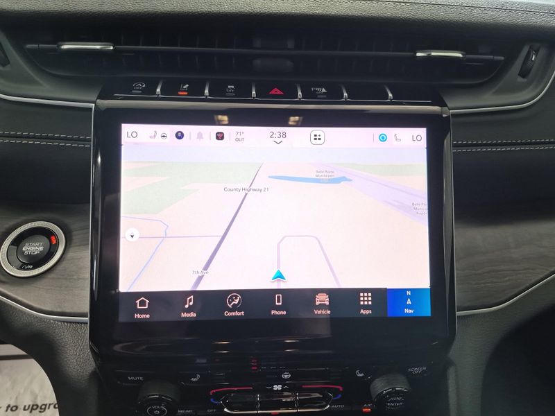 New 2025 Jeep Grand Cherokee L Limited 4x4Image 34