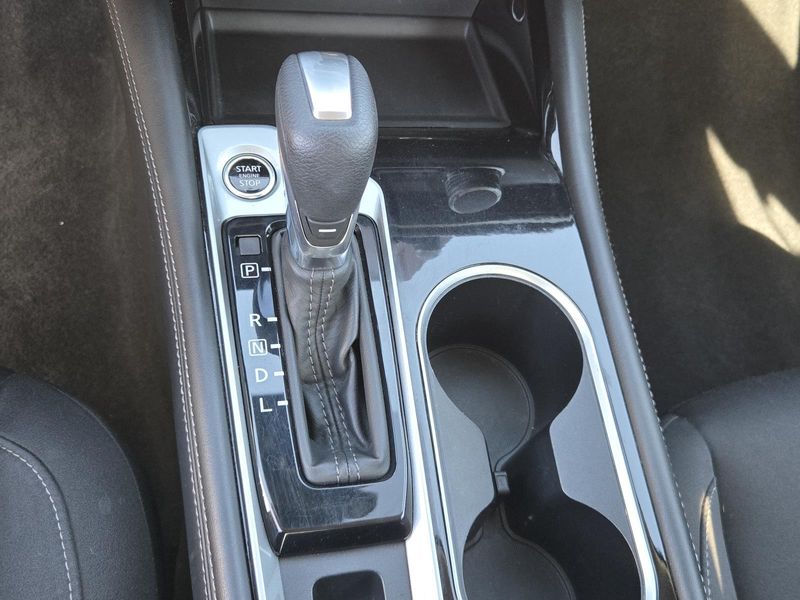 Used 2023 Nissan Altima 2.5 SV AWD Sedan