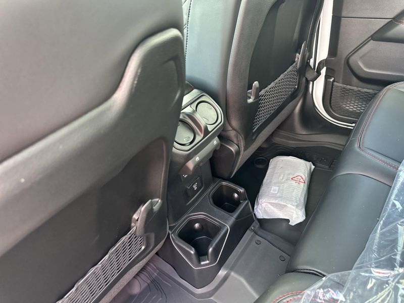 New 2025 Jeep Gladiator Rubicon X 4x4Image 16