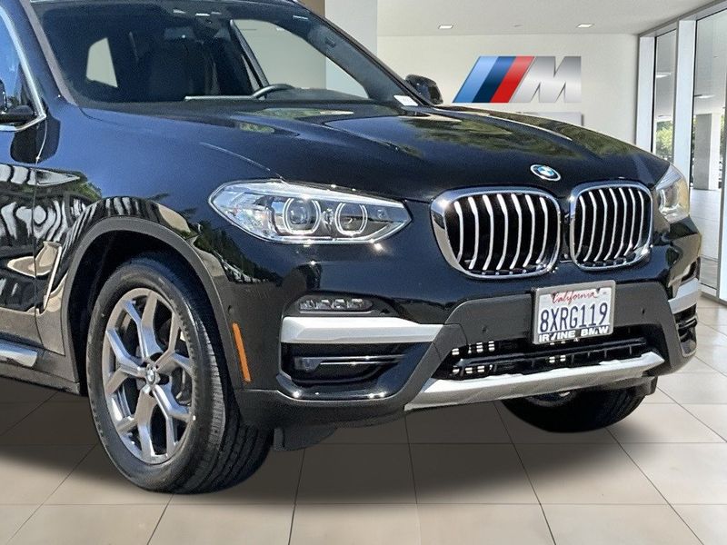 2021 BMW X3 xDrive30eImage 8