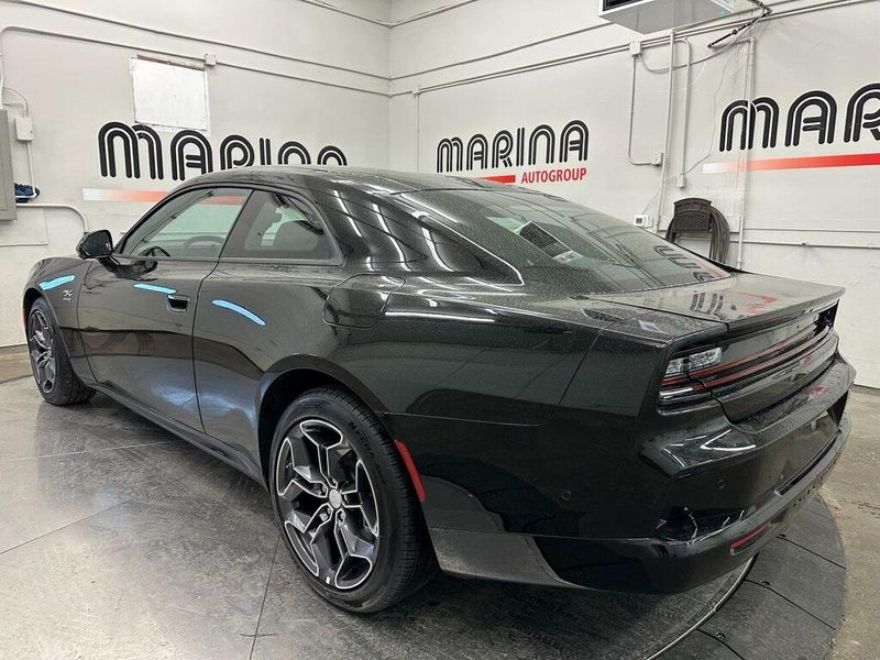 2025 Dodge Charger 2-door Daytona R/T AwdImage 9